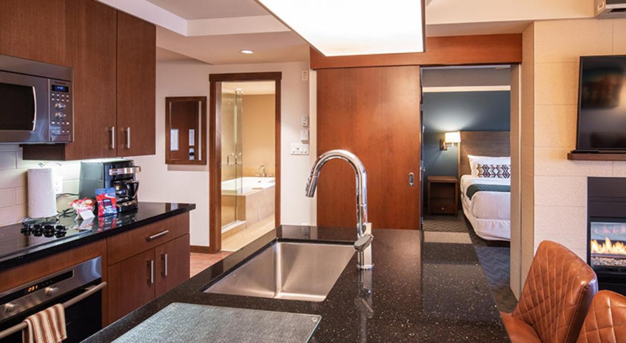 อีโวลูชั่น วิสต์เลอร์ Aparthotel ภายนอก รูปภาพ