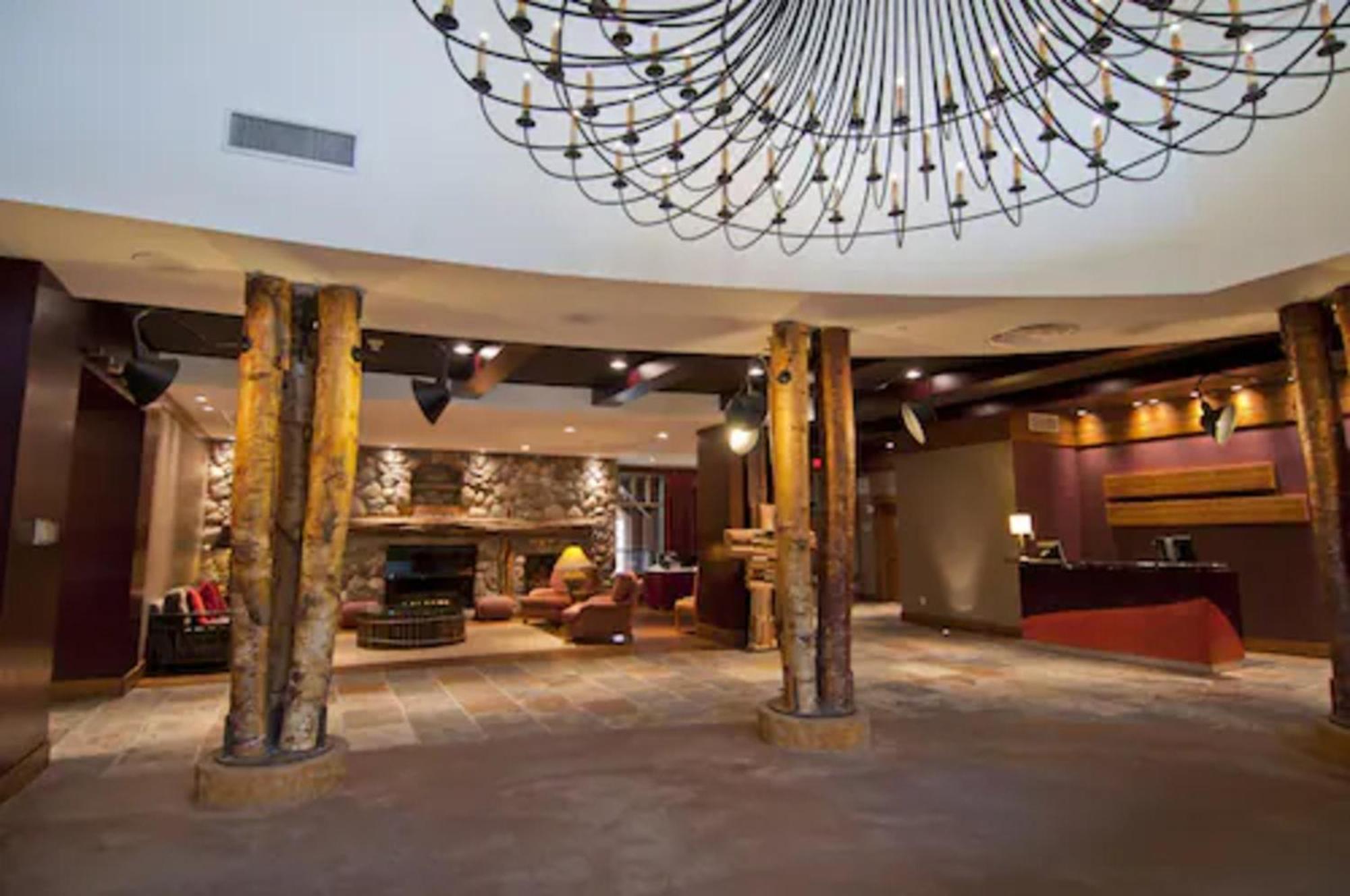 อีโวลูชั่น วิสต์เลอร์ Aparthotel ภายนอก รูปภาพ